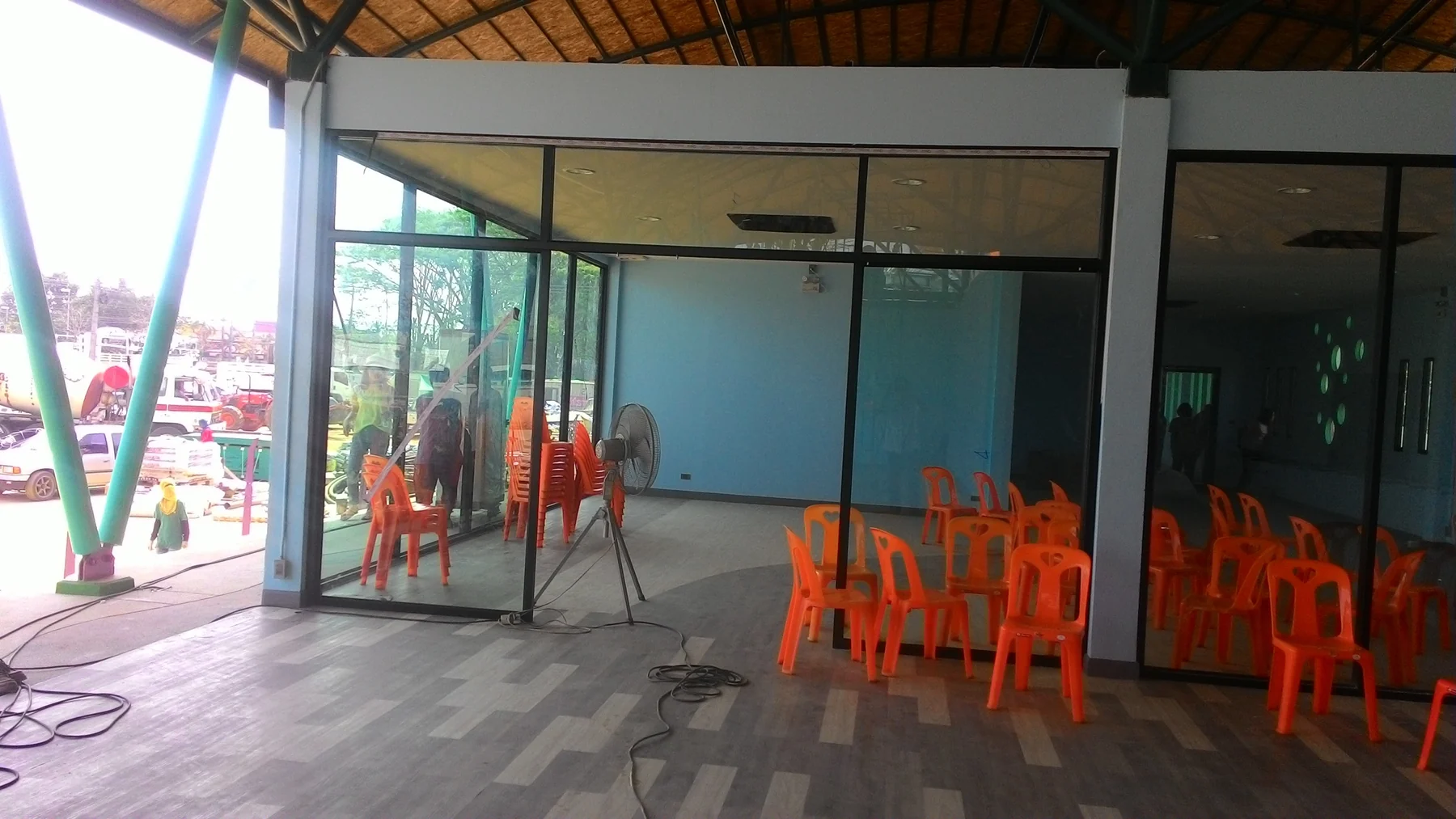 Dreamer Water Park อรัญประเทศ — พื้นที่ภายในบริเวณช่องเปิดกระจก