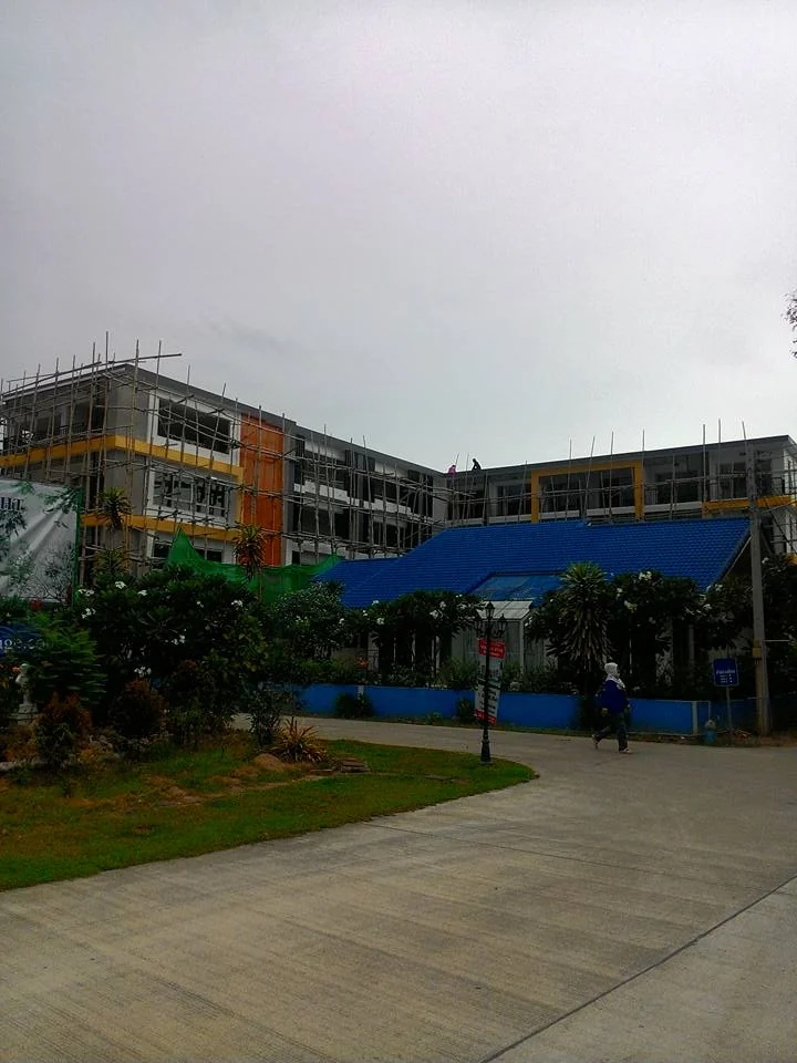 Golden Star บ้านกรูด — ภาพรวมอาคารและบริเวณโดยรอบโครงการ